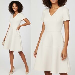 Gal Meets Glam Kate Fit and Flare Dress in Cream size 6
